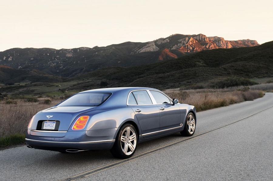  Bentley Mulsanne 2011 года  (фото 66 из 70)